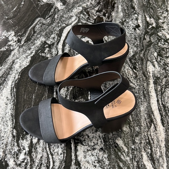 Call it Spring Vegan Leather Heel - Picture 4 of 8